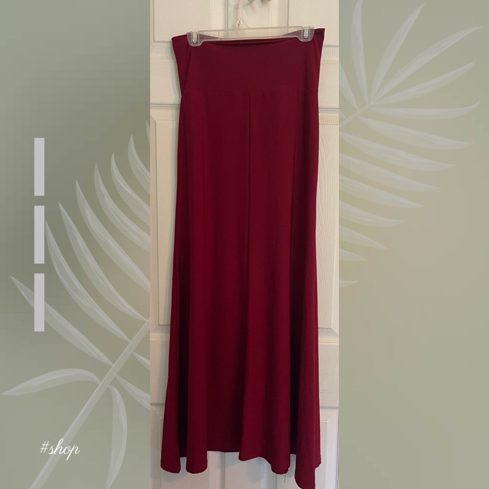 Women’s long red skirt – size medium